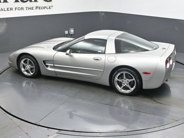 Used 2004 Chevrolet Corvette Coupe RWD image 34