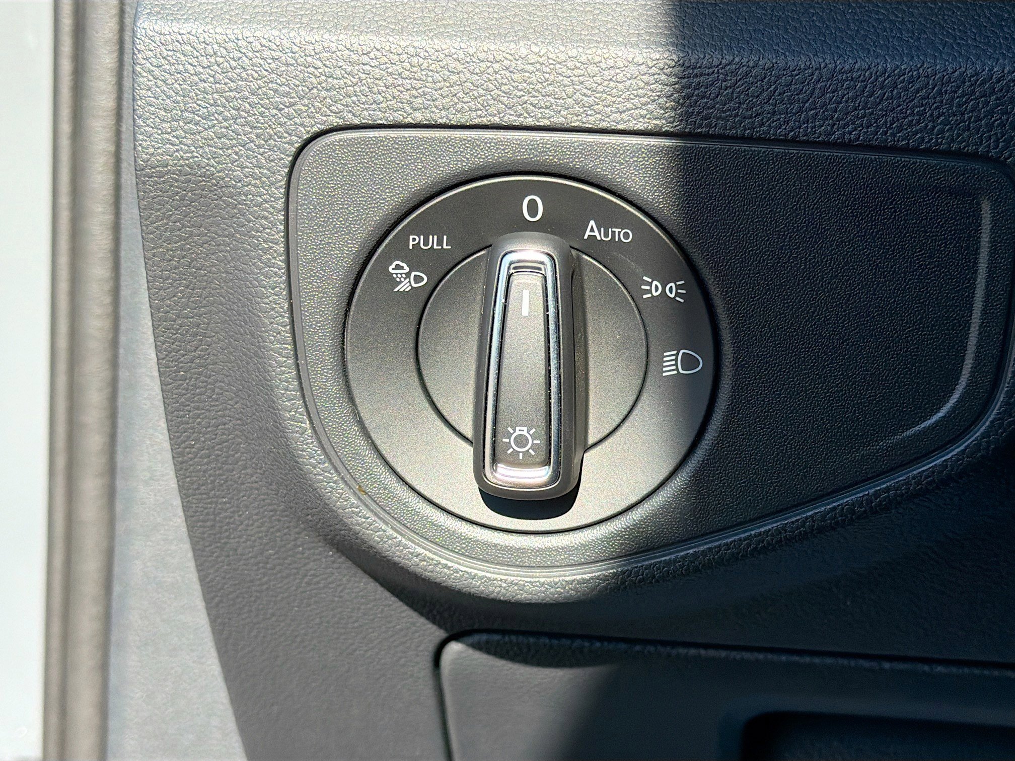 Used 2023 Volkswagen Atlas Cross Sport SEL Premium R-Line image 35