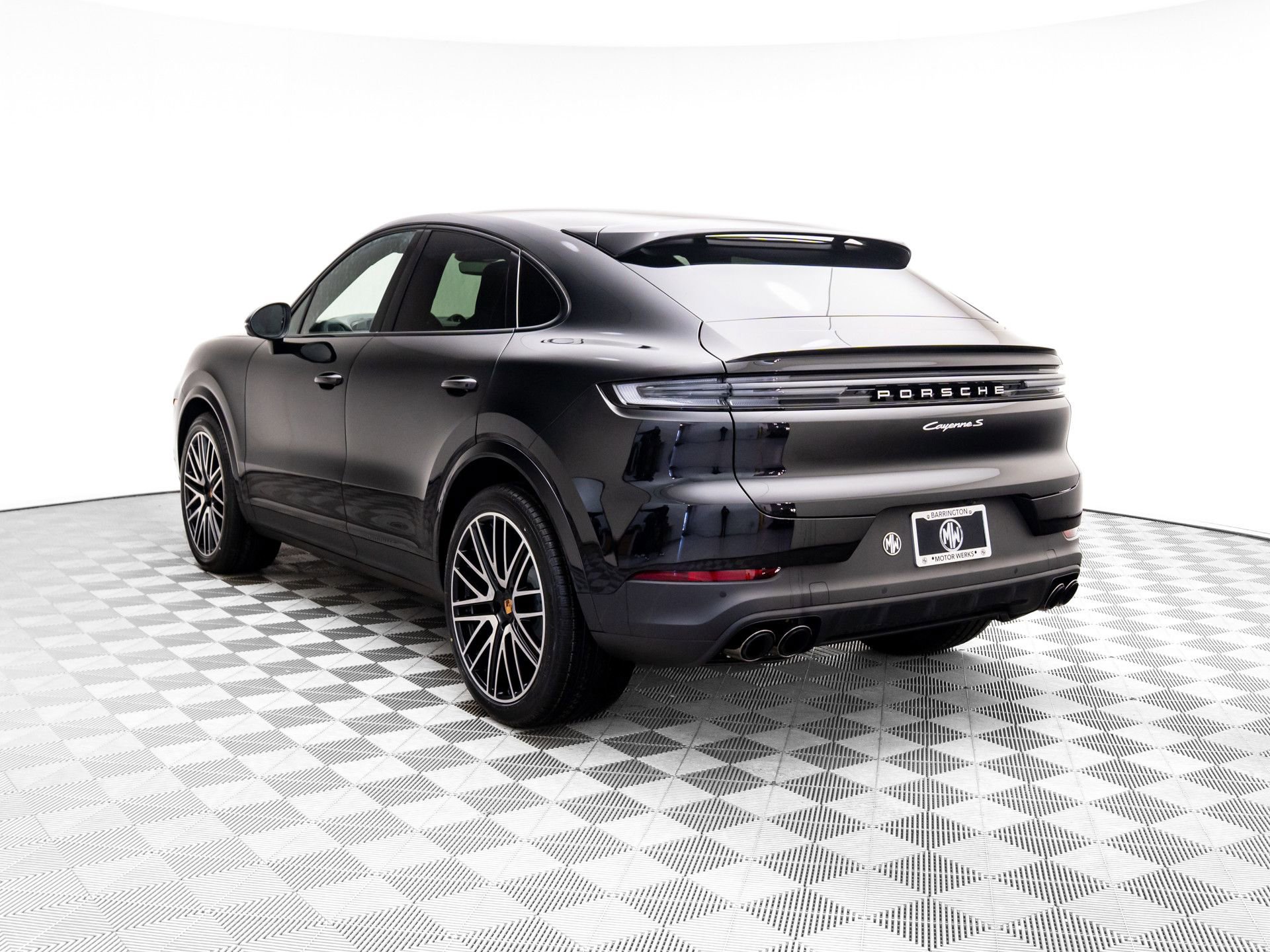 New 2026 Porsche Cayenne S image 3