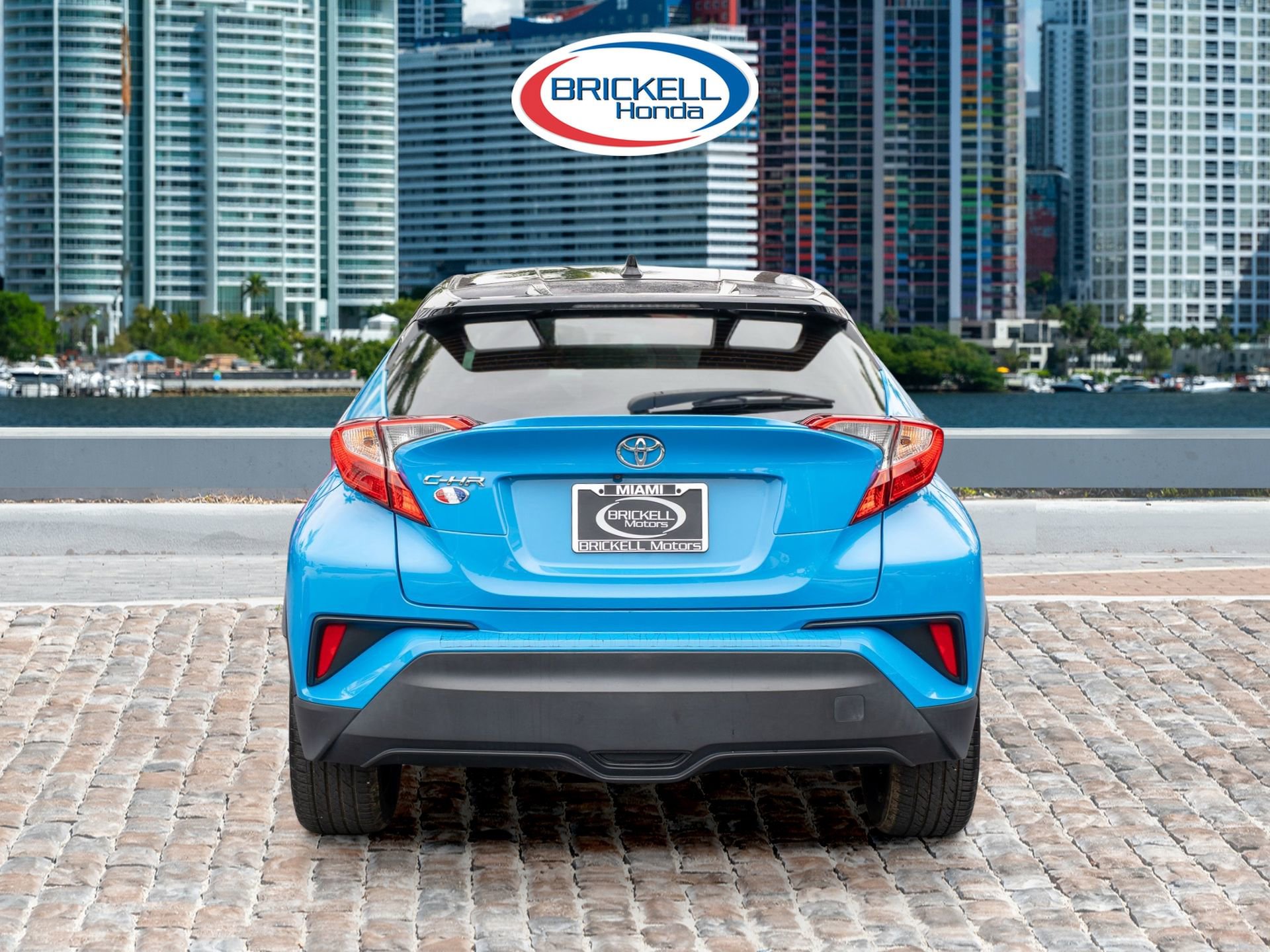 Used 2019 Toyota C-HR XLE image 6