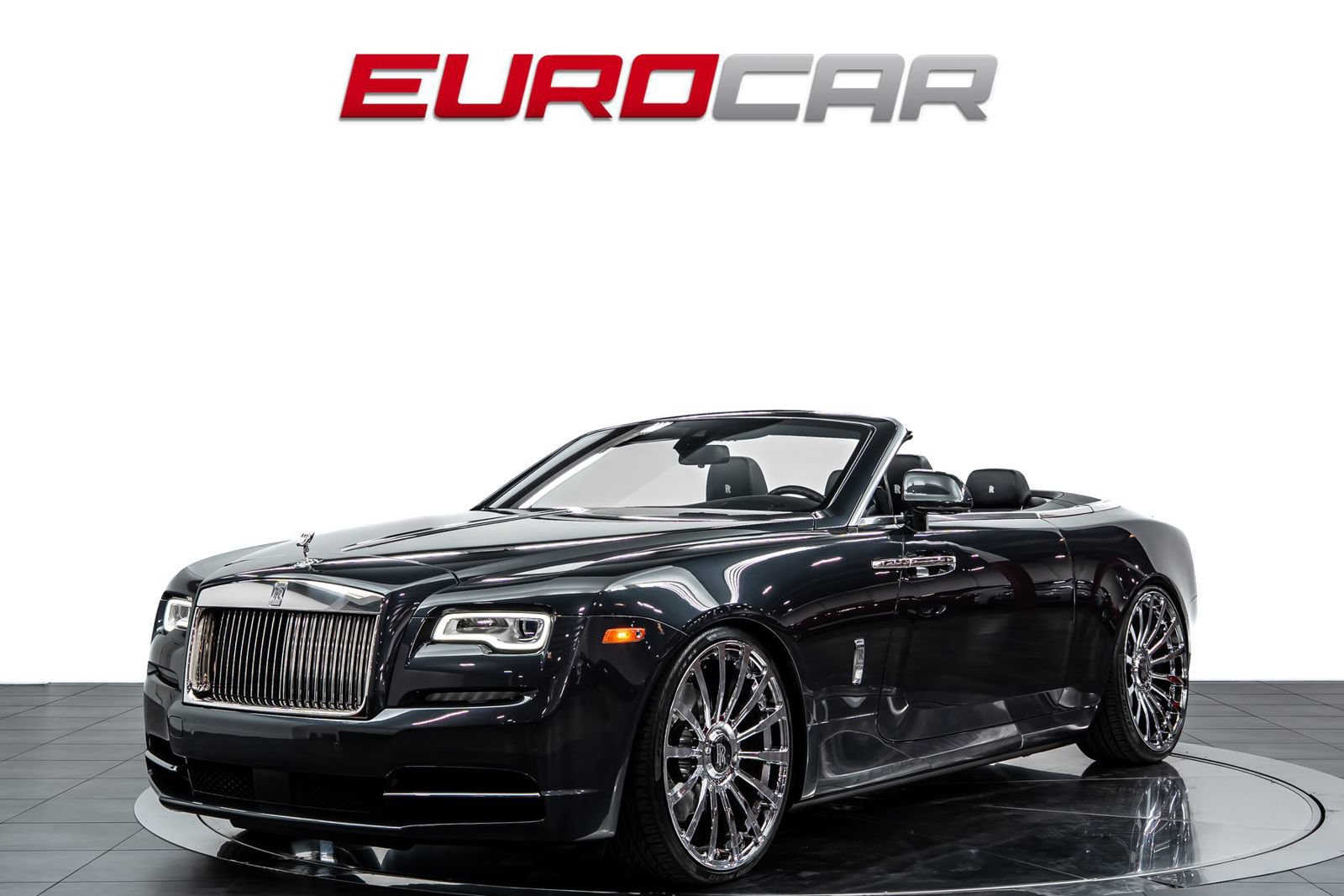 Used 2018 Rolls-Royce Dawn RWD image 1