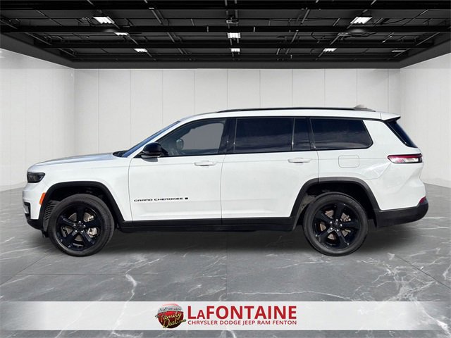 Certified 2023 Jeep Grand Cherokee L Laredo image 2