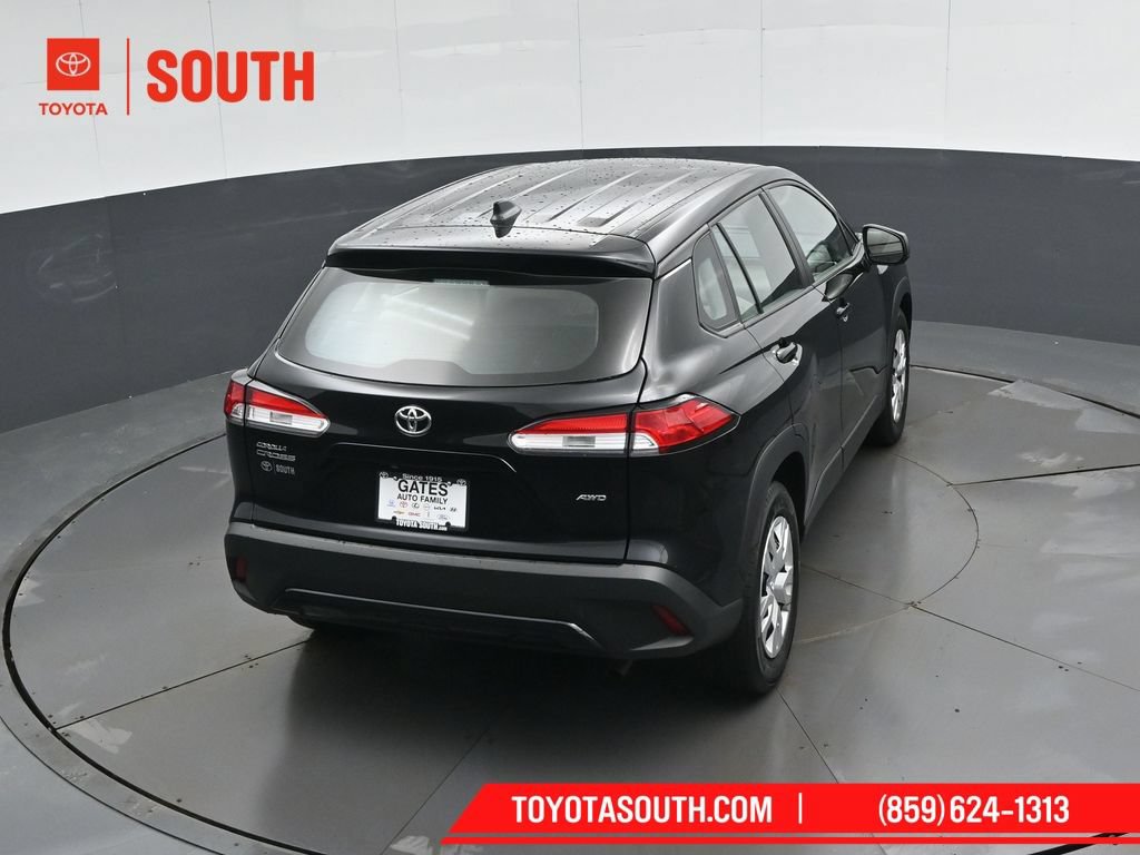 Used 2024 Toyota Corolla Cross L AWD/4WD image 42