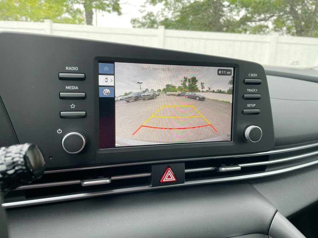 Used 2025 Hyundai Elantra SE image 43