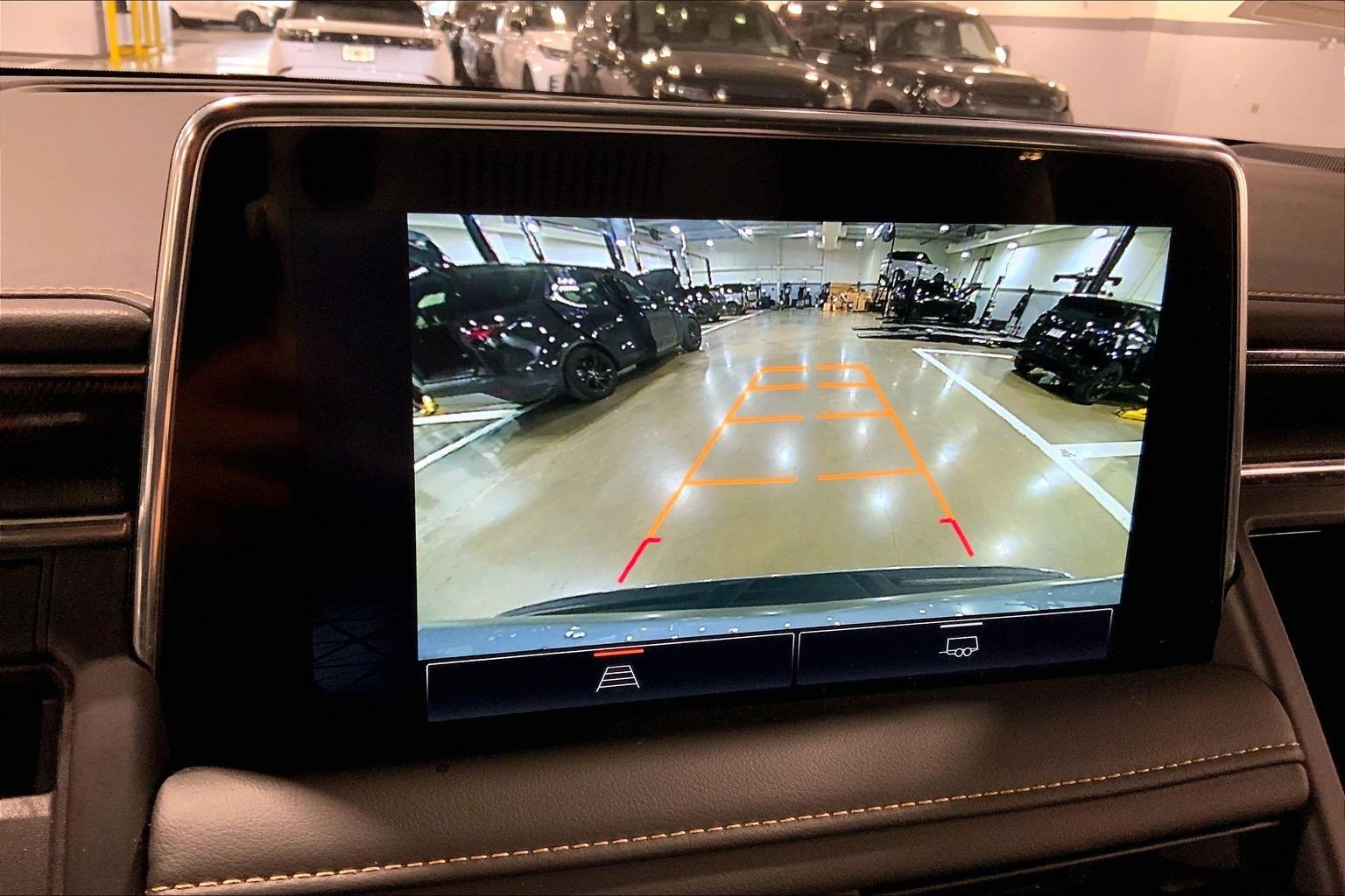 Used 2023 GMC Yukon XL AT4 image 26