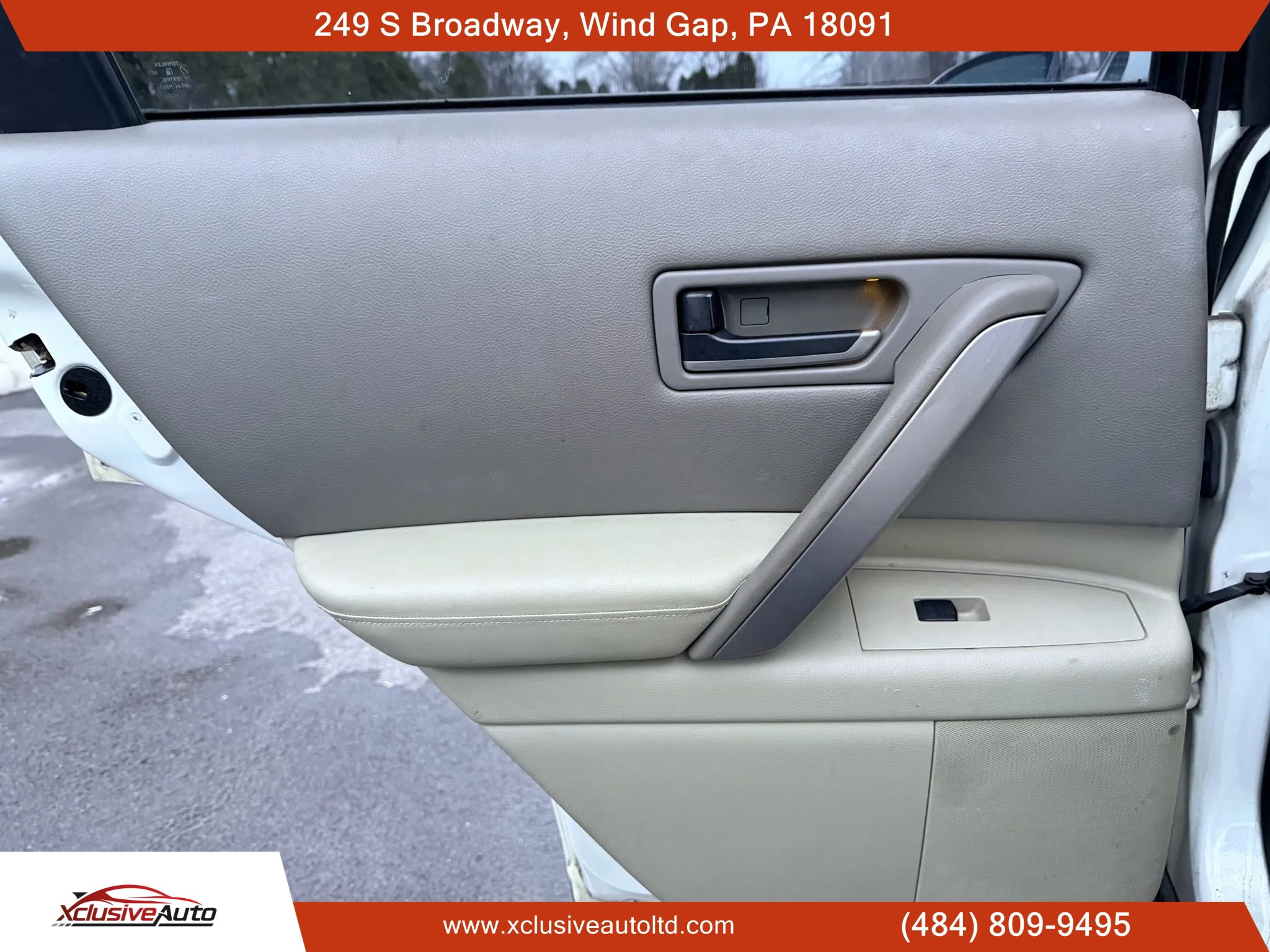 Used 2004 INFINITI FX35 AWD w/ Touring Pkg image 10