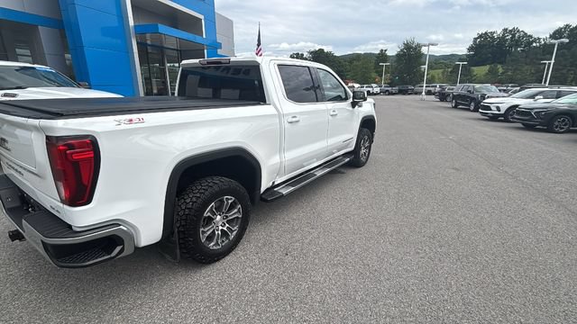 Used 2023 GMC Sierra 1500 SLE w/ X31 Off-Road Package AWD/4WD image 4