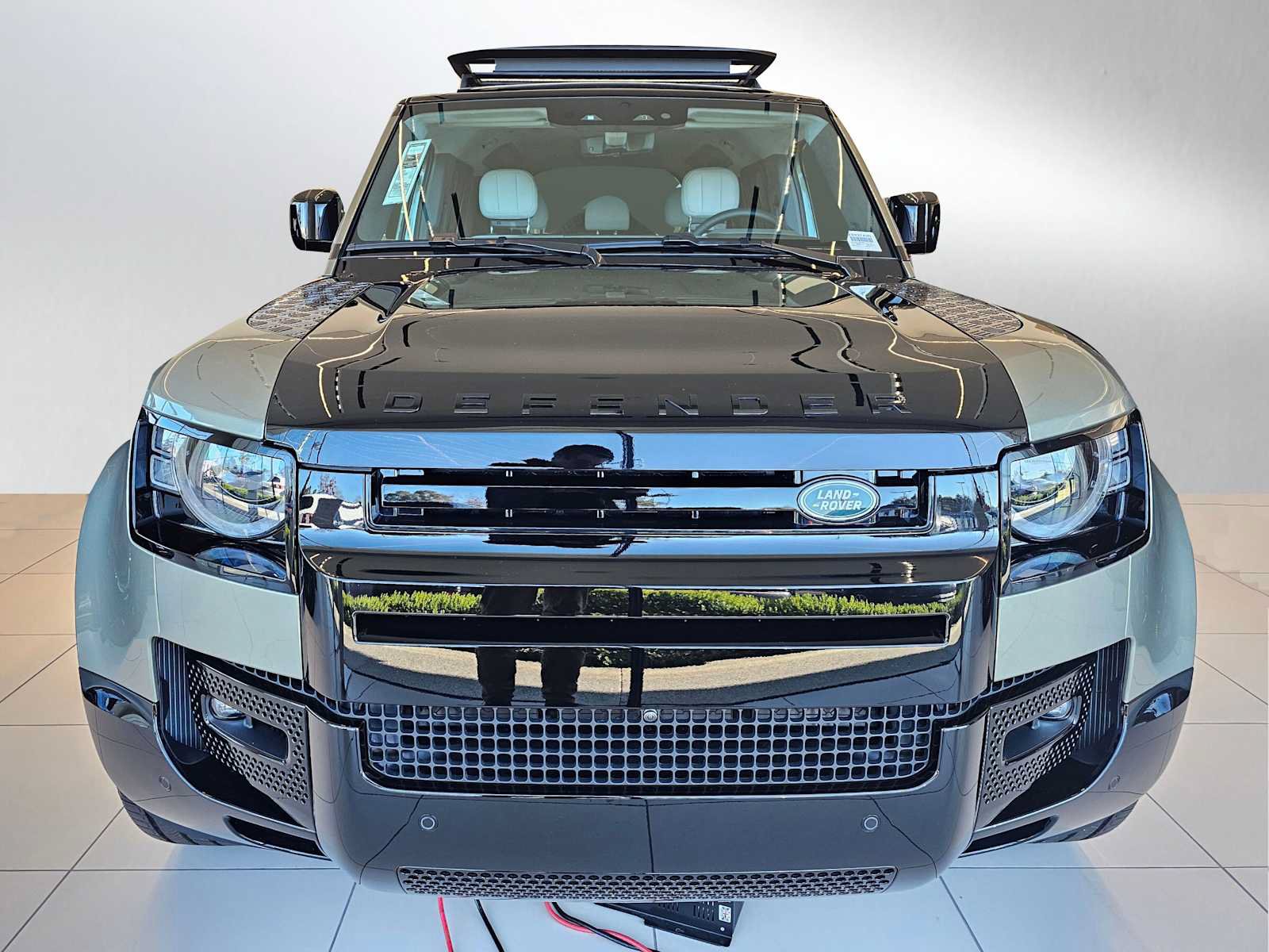 New 2025 Land Rover Defender 110 X AWD/4WD image 6