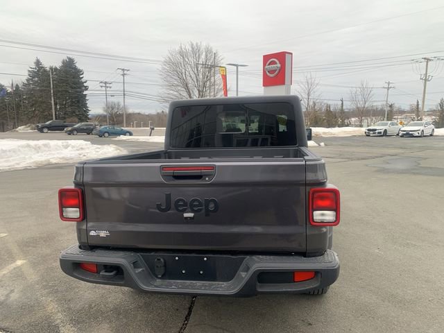 Used 2023 Jeep Gladiator Sport image 6