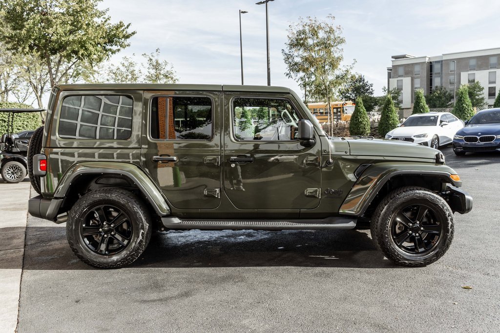 Used 2022 Jeep Wrangler Unlimited Sahara image 3
