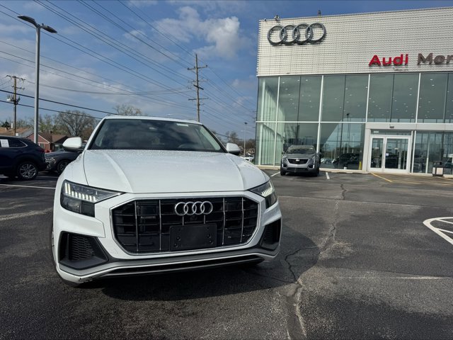 Used 2023 Audi Q8 Premium Plus w/ Premium Plus Package image 2