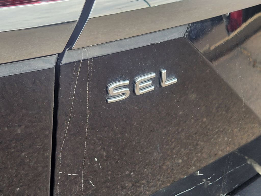 Used 2025 Volkswagen Atlas SEL AWD/4WD image 31