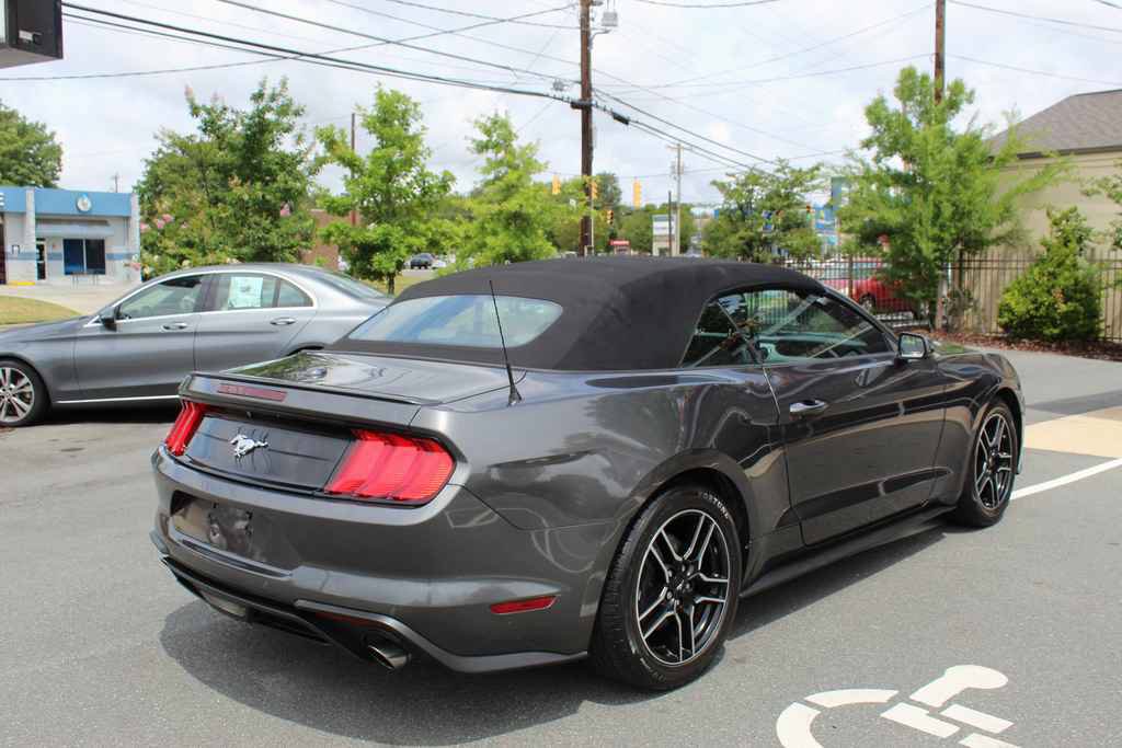 Used 2018 Ford Mustang Premium RWD image 6