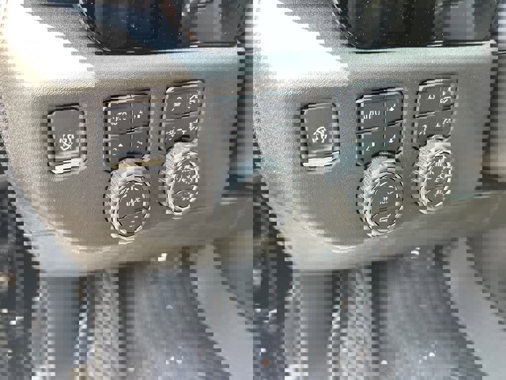 Used 2025 Chevrolet Silverado 1500 High Country w/ Midnight Edition image 21