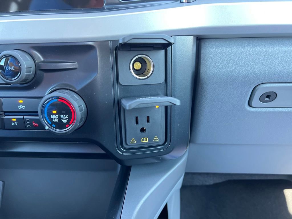 New 2026 Ford F250 XLT w/ XLT Premium Package image 32