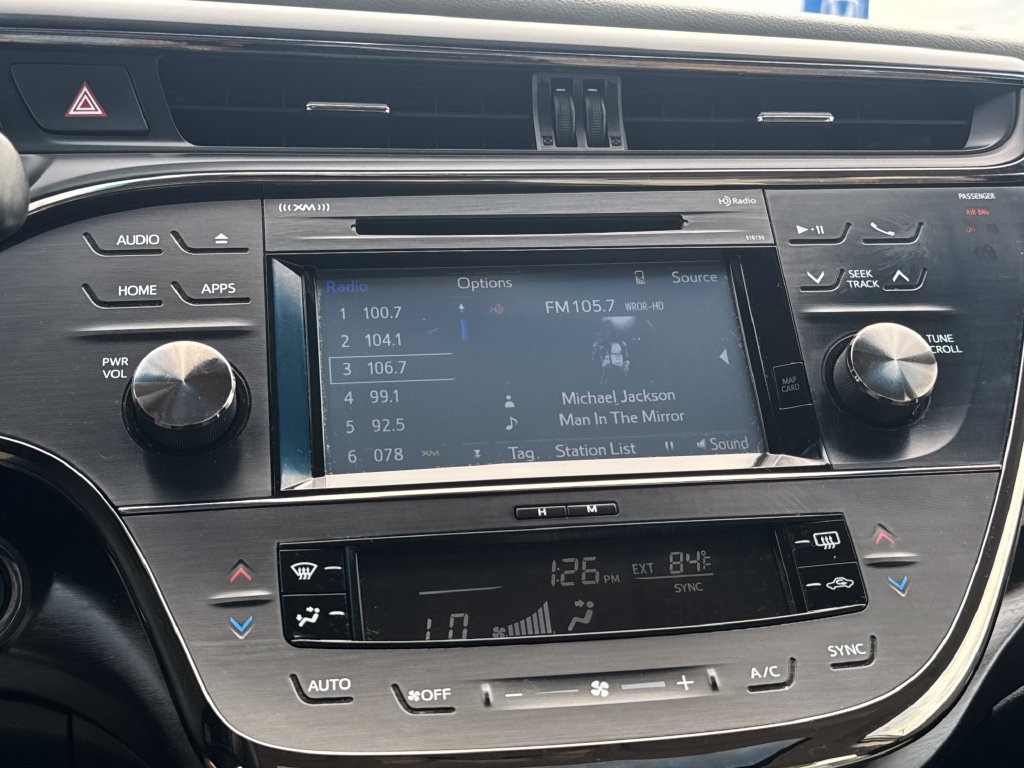 Used 2016 Toyota Avalon XLE Premium FWD image 21