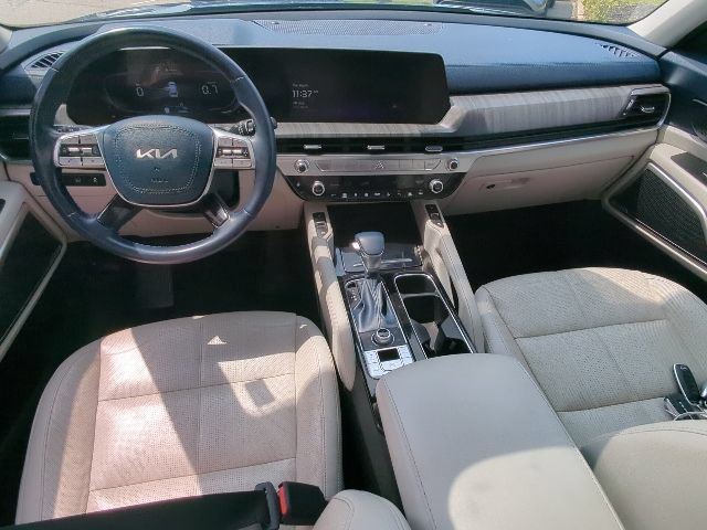 Used 2023 Kia Telluride EX w/ EX Captain's Chair Package AWD/4WD image 16