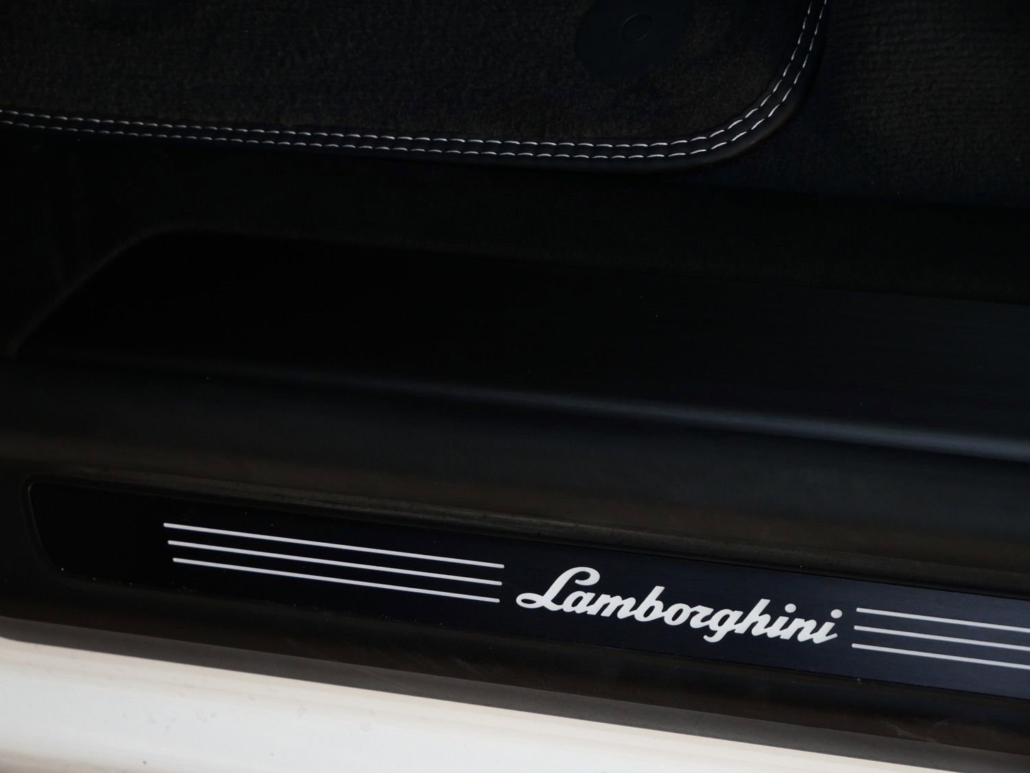 Used 2024 Lamborghini Urus Performante image 32