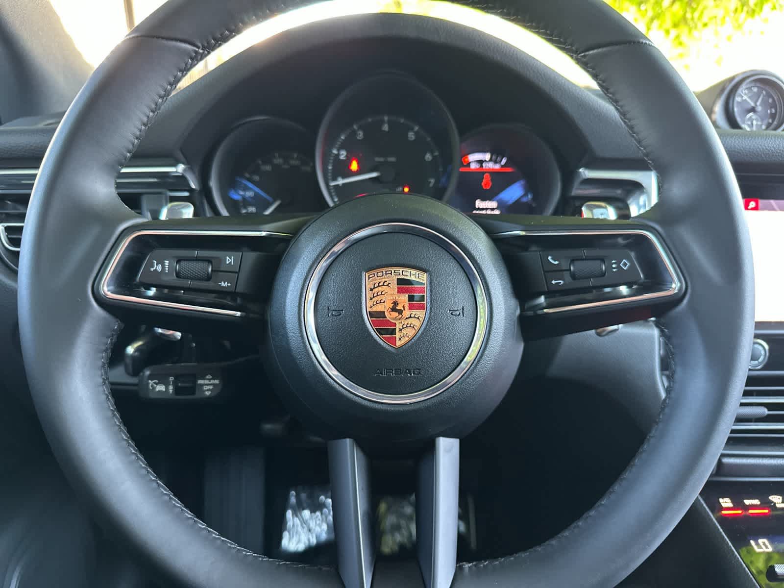 Used 2026 Porsche Macan AWD/4WD image 26
