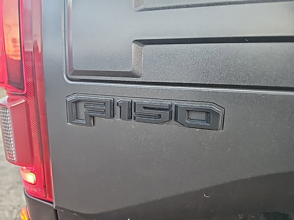 Used 2017 Ford F150 Raptor w/ Equipment Group 802A Luxury image 16