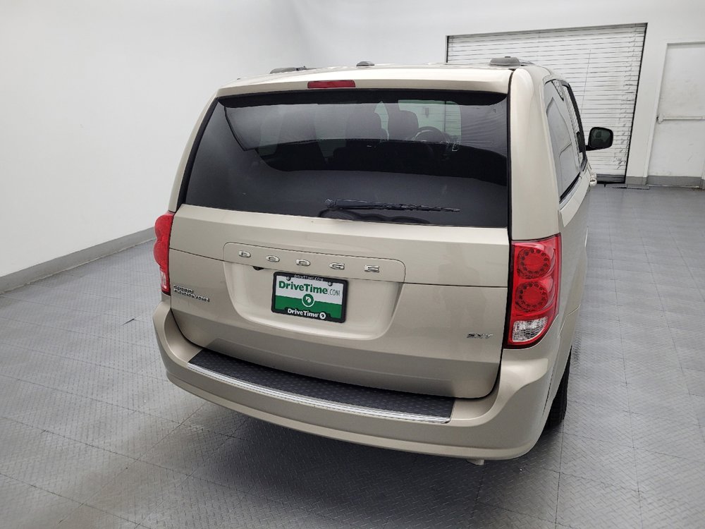 Used 2014 Dodge Grand Caravan SXT FWD image 7