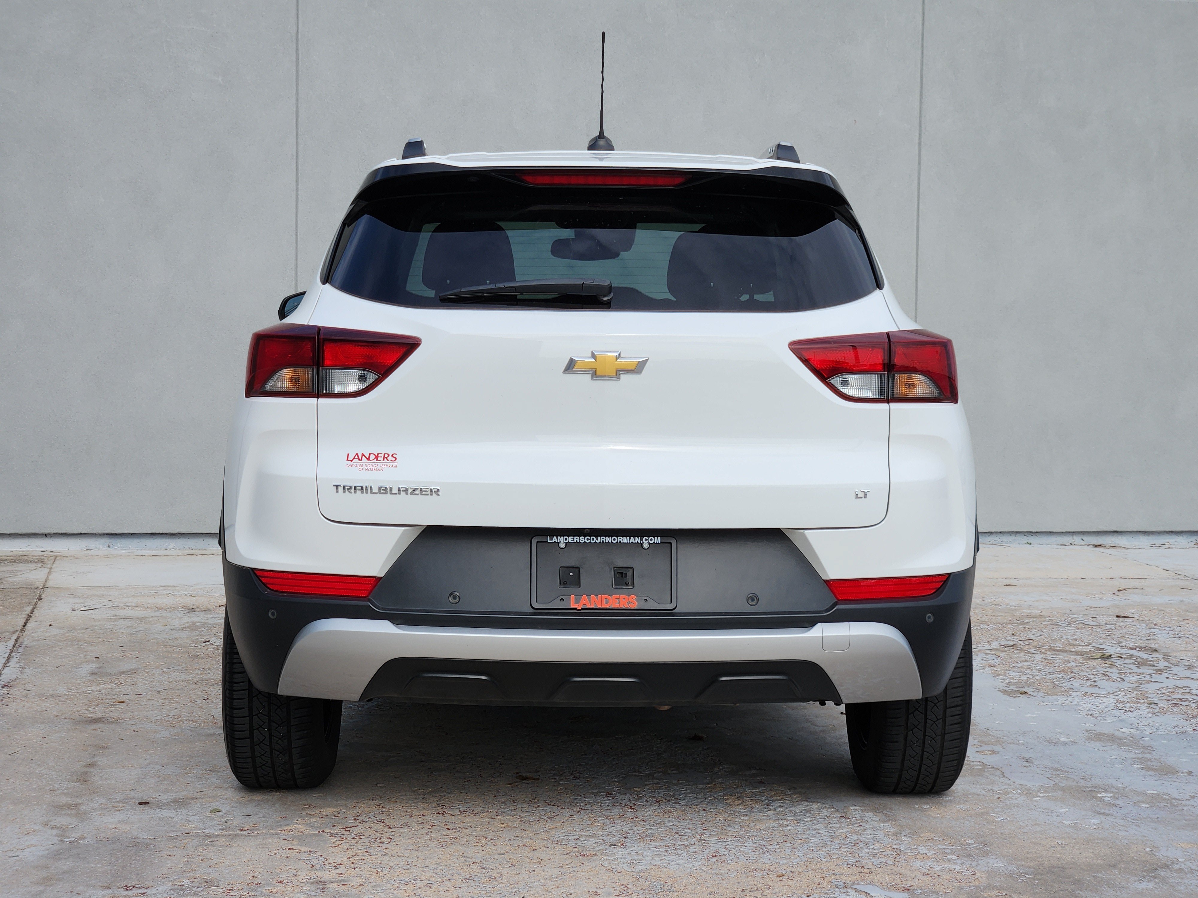 Used 2022 Chevrolet TrailBlazer LT w/ Convenience Package FWD image 7