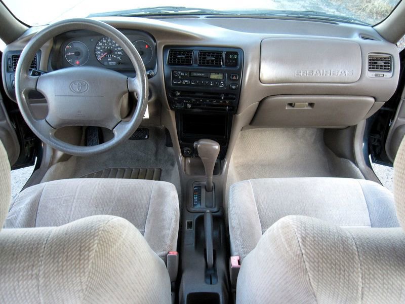 Used 1997 Toyota Corolla DX image 21