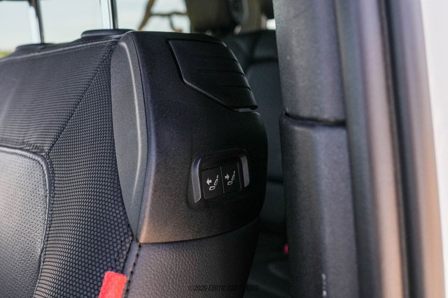 Used 2023 Land Rover Defender 90 X-Dynamic SE image 76