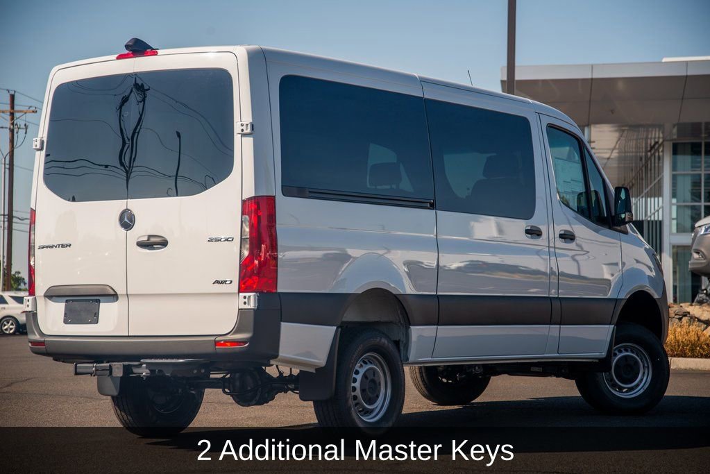 Used 2025 Mercedes-Benz Sprinter 2500 image 10