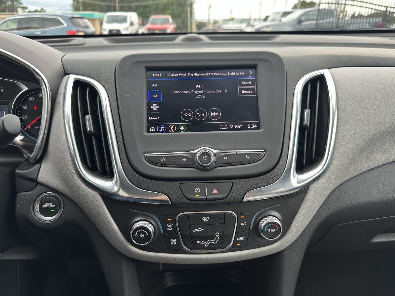 Used 2024 Chevrolet Equinox LS w/ LS Convenience Package image 16