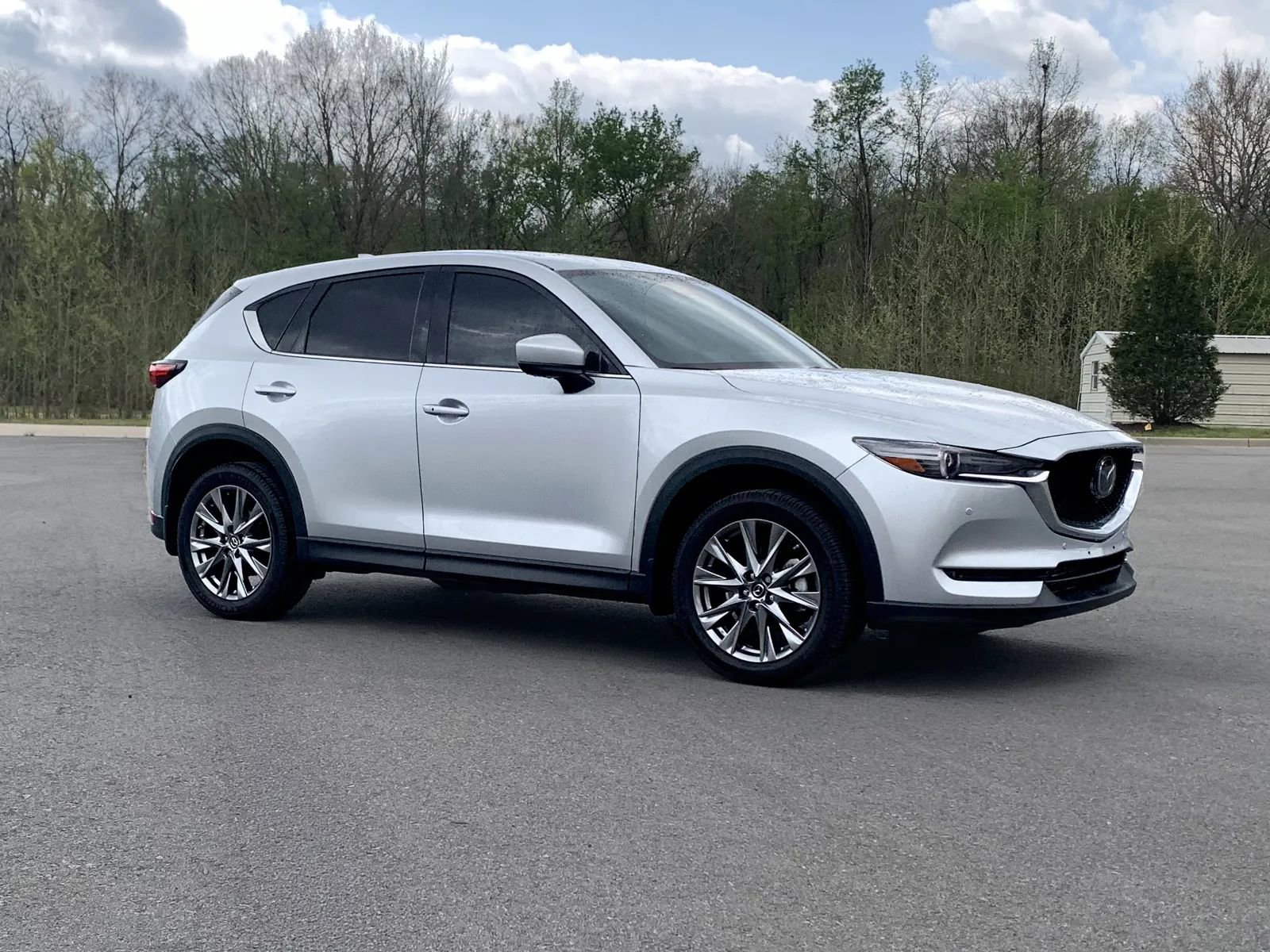 Used 2019 MAZDA CX-5 Signature image 1
