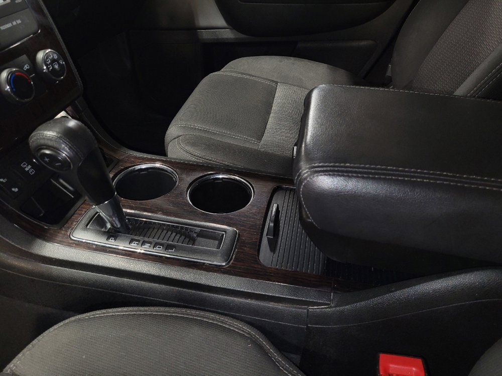 Used 2016 Chevrolet Traverse LT w/ Style and Technology Package FWD image 26