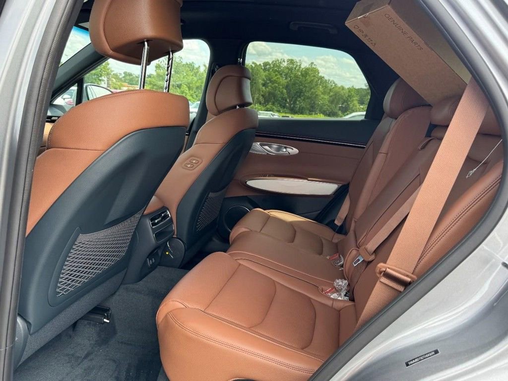 Used 2026 Genesis GV70 2.5T Advanced image 7