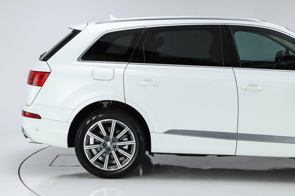 Used 2019 Audi Q7 2.0T Premium Plus w/ Premium Plus Package AWD/4WD image 14