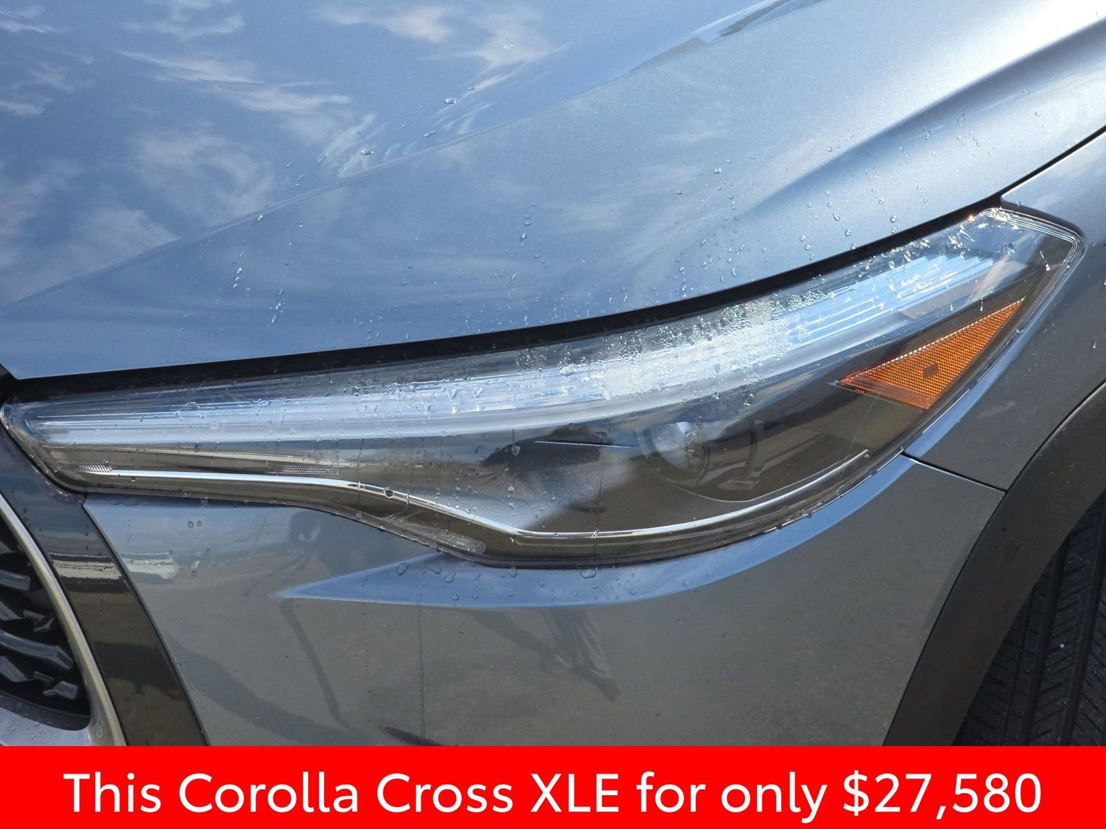 Used 2023 Toyota Corolla Cross XLE w/ Convenience Package image 39