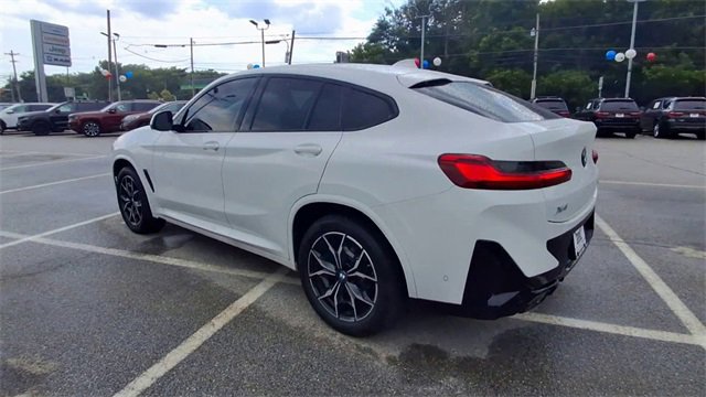 Used 2025 BMW X4 xDrive30i w/ Premium Package image 6