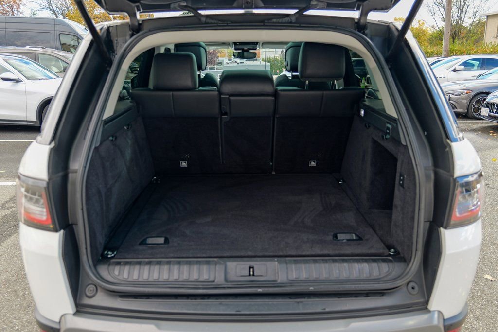 Used 2022 Land Rover Range Rover Sport SE image 52