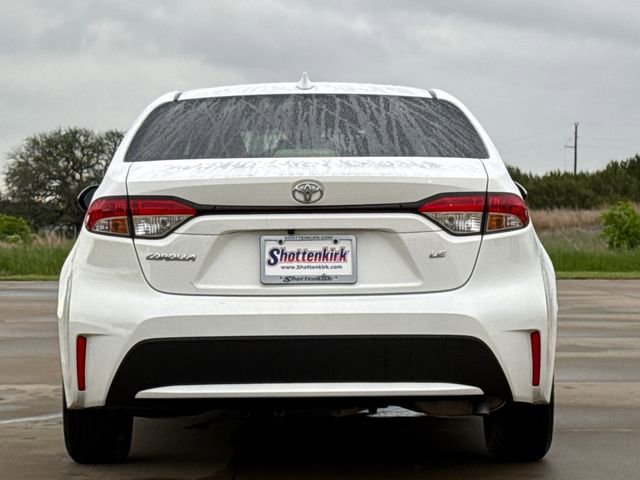 Used 2021 Toyota Corolla LE FWD image 7