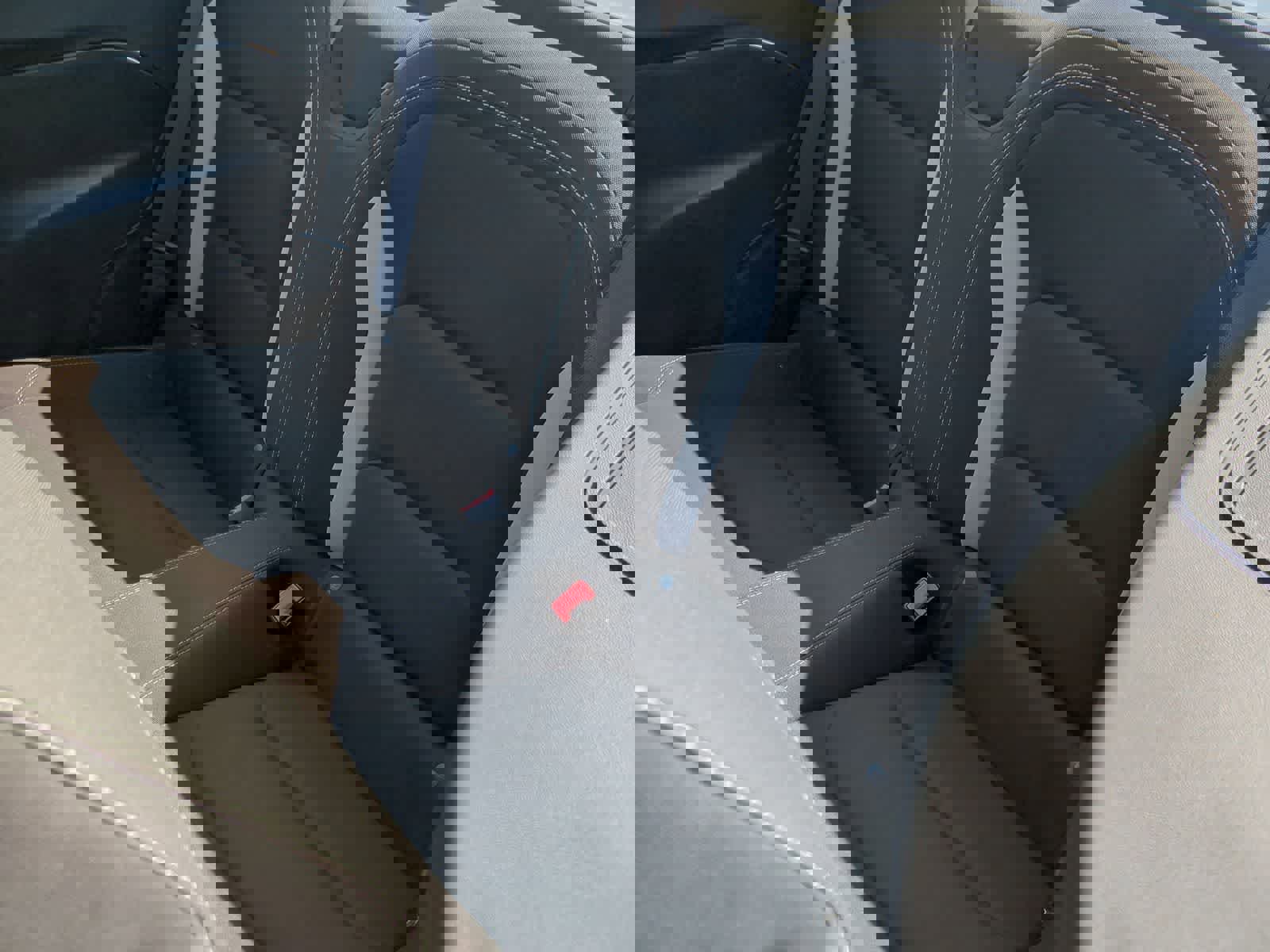 Used 2020 Chevrolet Camaro LT image 20