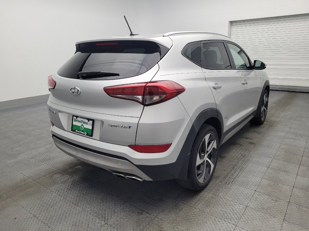 Used 2017 Hyundai Tucson Sport image 9
