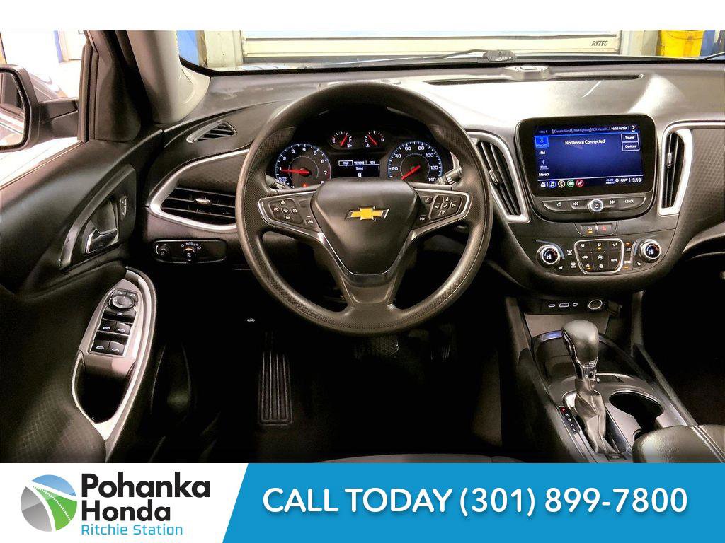 Used 2023 Chevrolet Malibu LT image 4