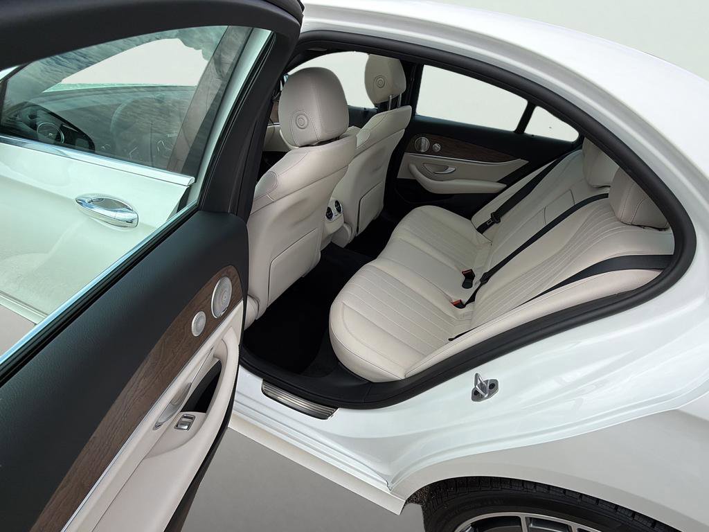 Used 2021 Mercedes-Benz E 350 4MATIC Sedan image 19