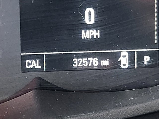 Used 2022 Chevrolet Trax LT w/ LT Convenience Package image 21