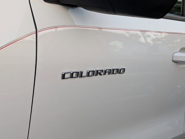 Used 2023 Chevrolet Colorado Z71 w/ Z71 Convenience Package 2 AWD/4WD image 5