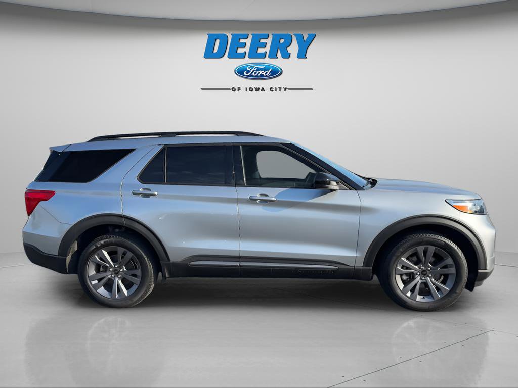 Certified 2023 Ford Explorer XLT w/ Equipment Group 202A AWD/4WD image 6