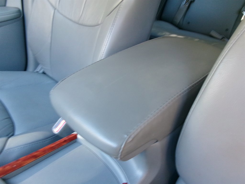 Used 2006 Toyota Avalon Limited image 18