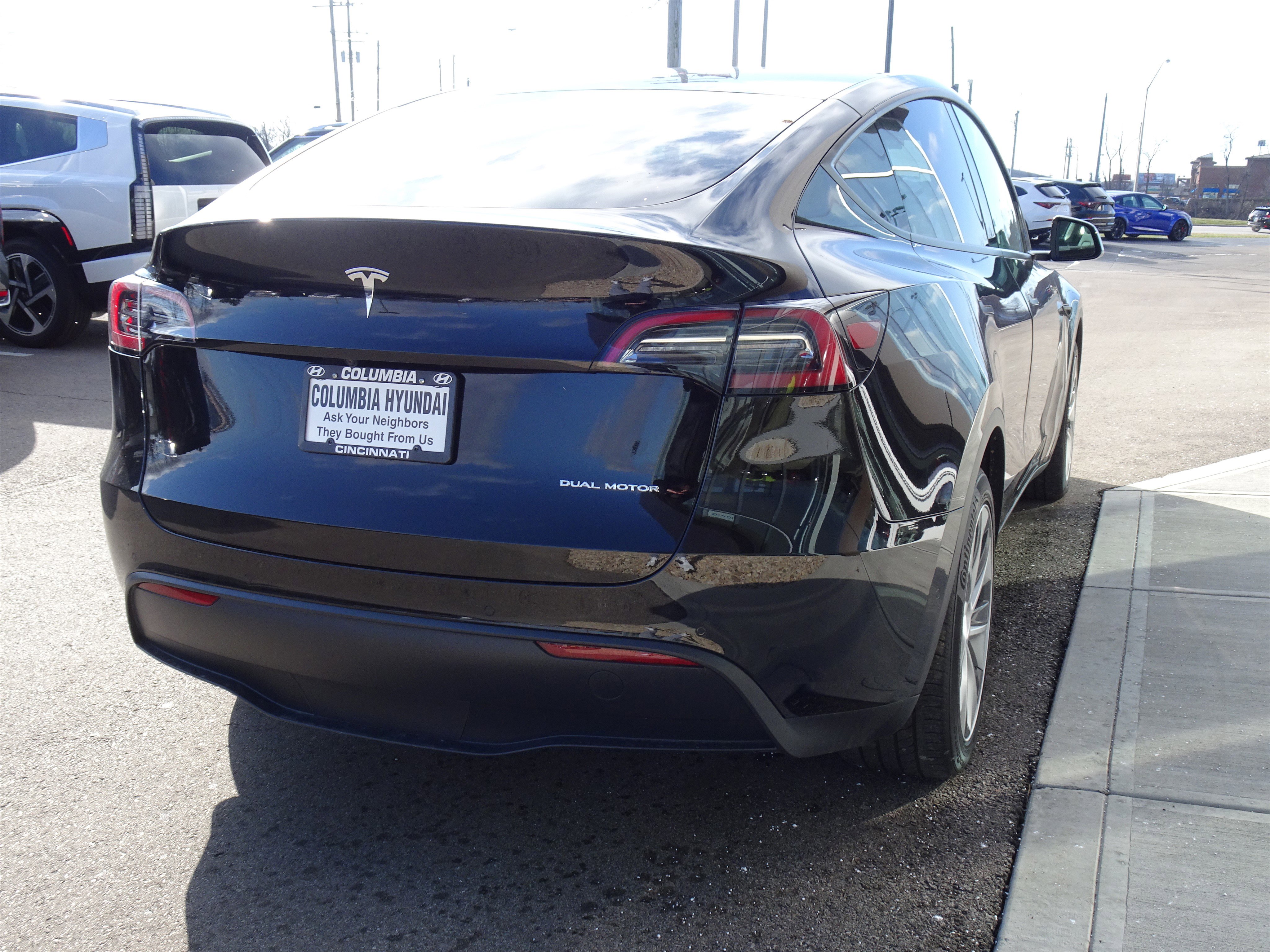Used 2021 Tesla Model Y Long Range image 5