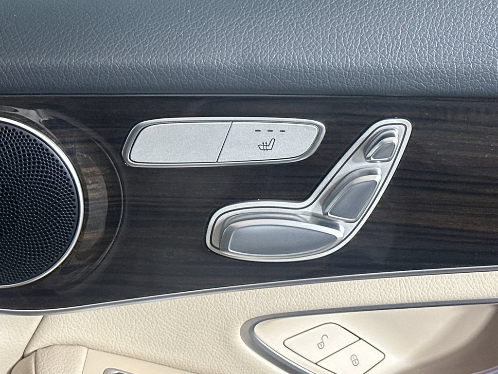 Certified 2022 Mercedes-Benz GLC 300 image 16