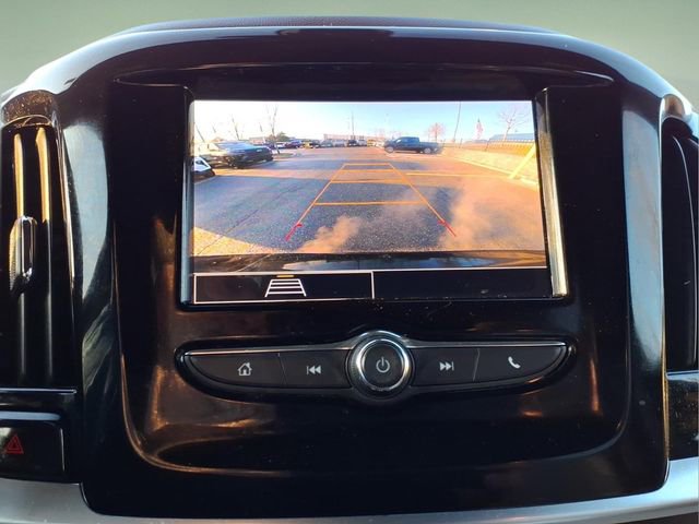 Used 2022 Chevrolet Traverse LS image 20