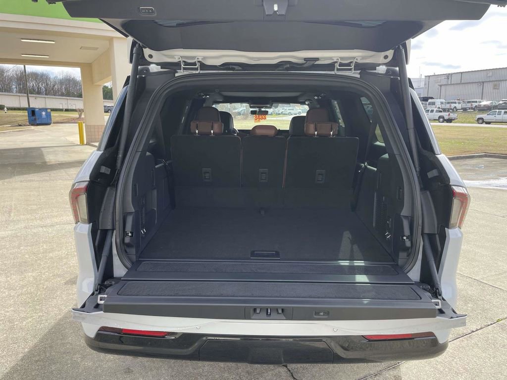 New 2026 Lincoln Navigator L Reserve image 10